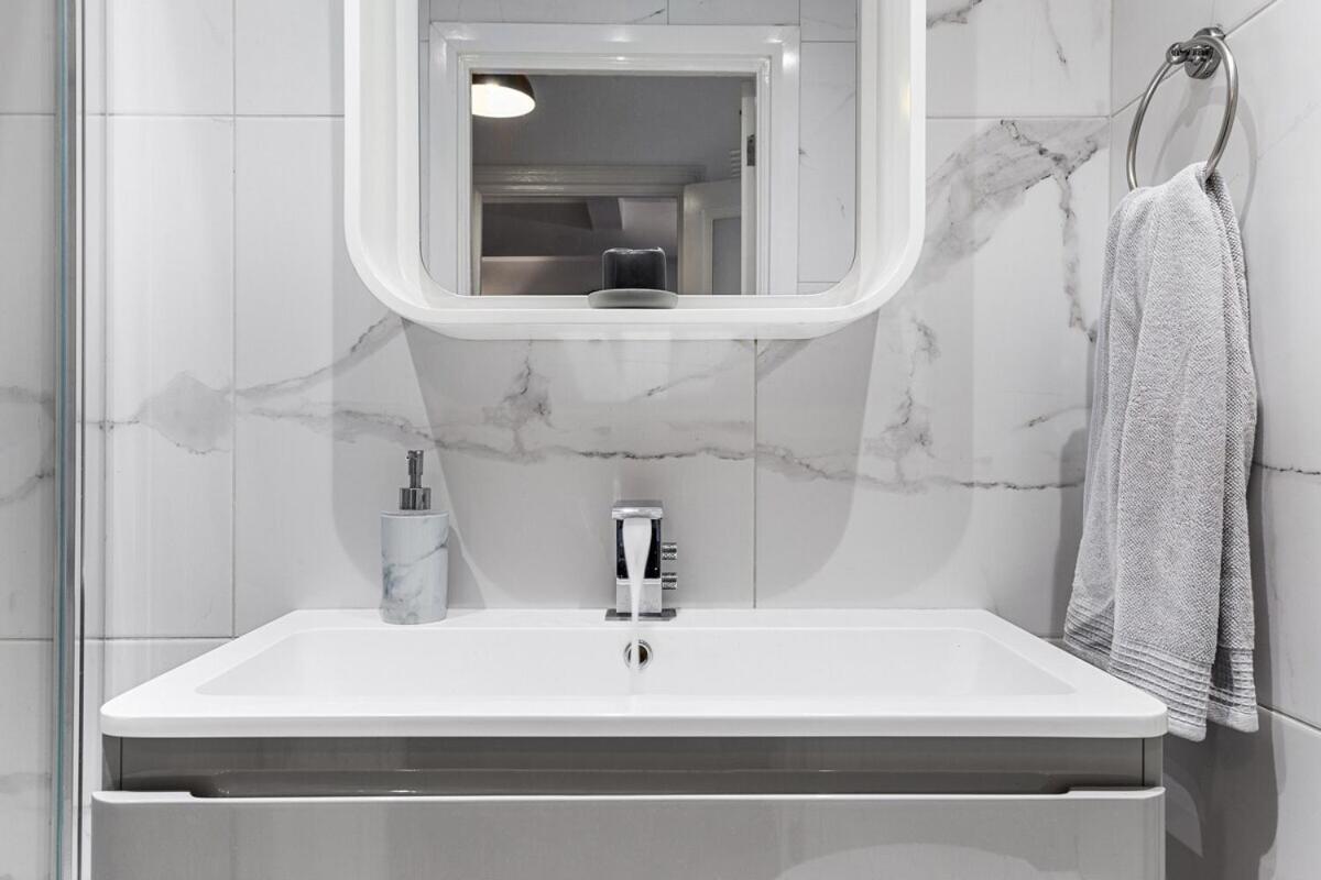Central London Luxury, Relaxing Apartment! 2 Mins From Paddington Station! Δωμάτιο φωτογραφία